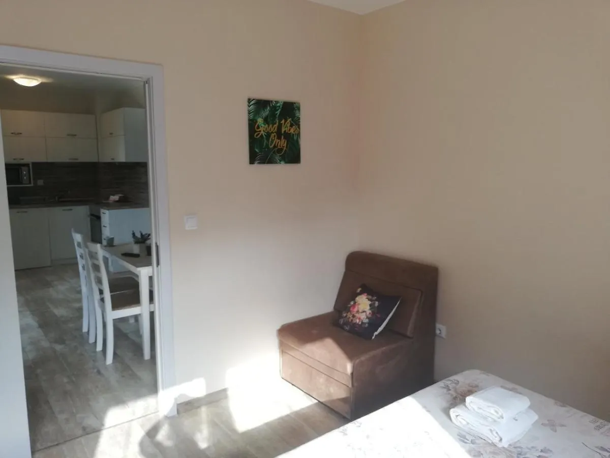 Apartment Batoevi سوزوبول