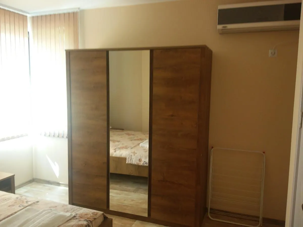 Apartment Batoevi سوزوبول