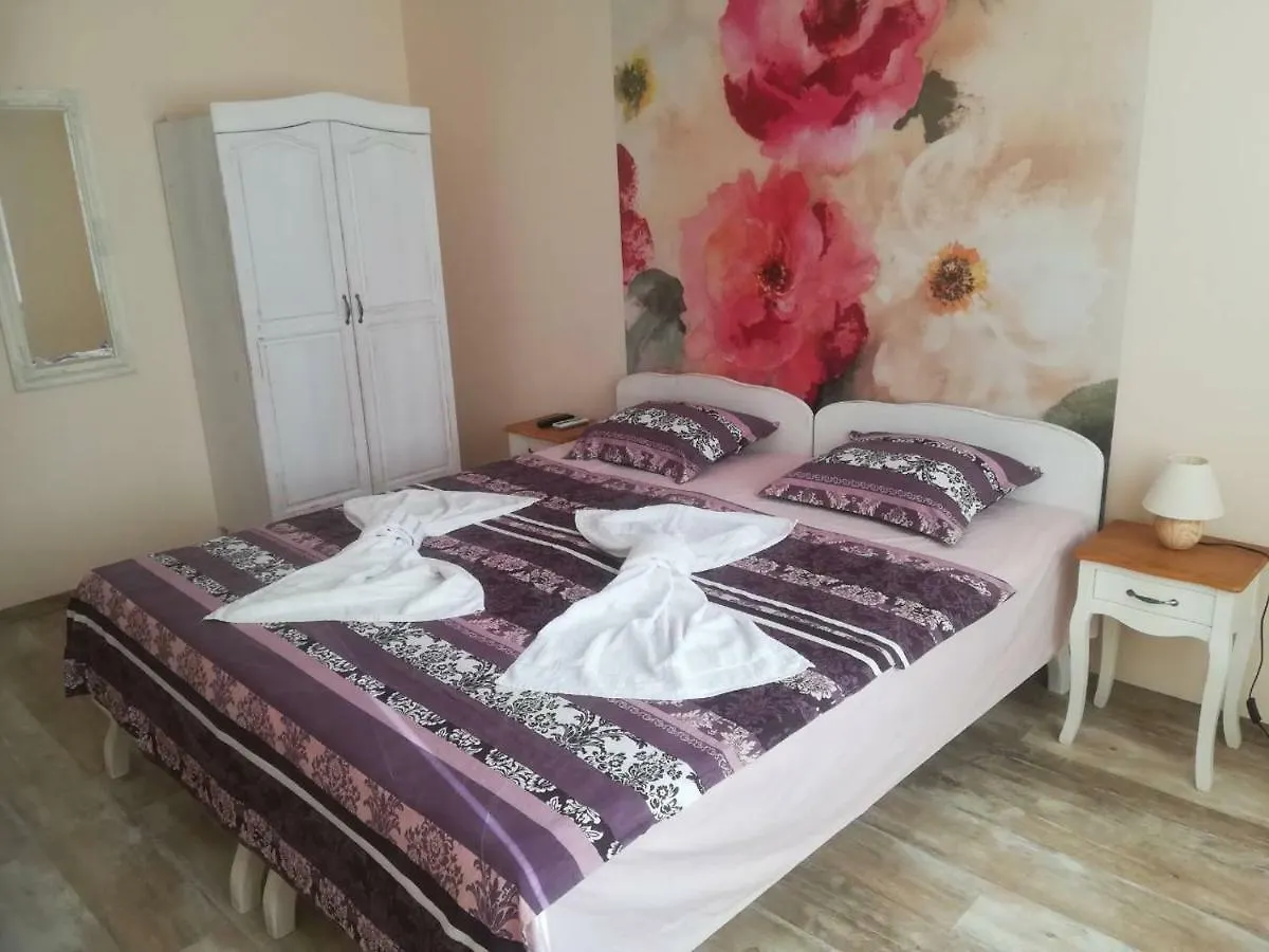 Apartment Batoevi سوزوبول