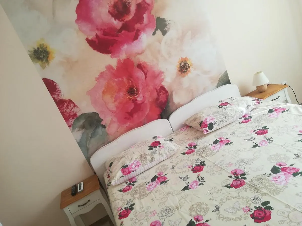 Apartment Batoevi سوزوبول