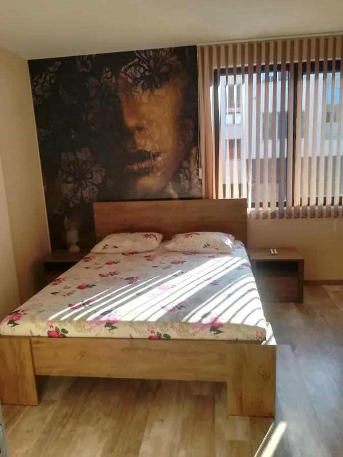 Apartment Batoevi سوزوبول